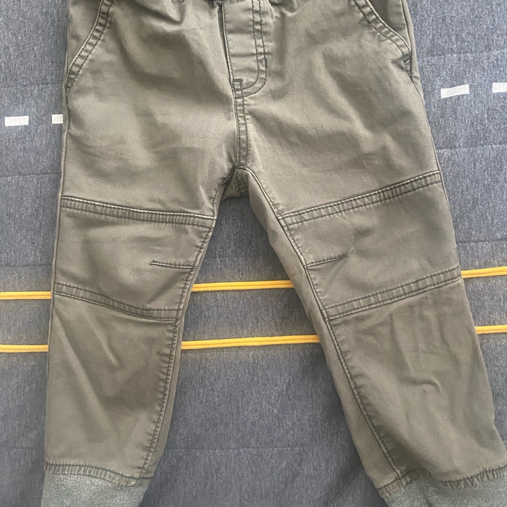 Pants Bundle - Picture 2 of 5